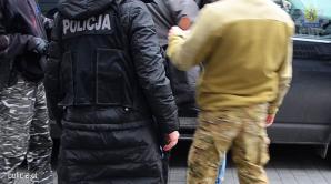 [VIDEO] Policjanci zabezpieczyli pierwsze szczątki ludzkie, które zostały skradzione z cmentarza